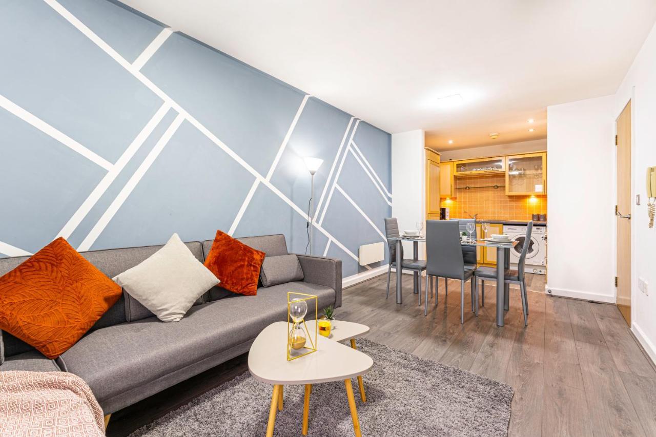 Jkg Property Solutions Presents Cosy City Apartment 코번트리 외부 사진